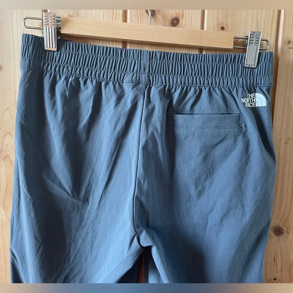 The North Face Girls Capri- Large - Picture 4 of 7